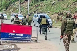 Des agents de sécurité indiens sont déployés sur les lieux. (Photo : ANI/VNA)