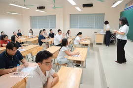 Plus de 1,2 million d‘élèves de terminale à travers le pays ont entamé, le 11 juin, la première journée de l’examen du baccalauréat national 2026. Photo : VNA