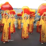 La délégation vietnamienne ouvre la marche du Défilé international de Macao 2026. Photo: VNA