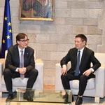 Le vice-Premier ministre Hô Duc Phoc (à droite) rencontre le président catalan Salvador Illa. Photo : baochinhphu.vn