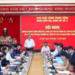 Le membre du Politburo, secrétaire du Comité du Parti de l’Assemblée nationale et président de l’Assemblée nationale, Trân Thanh Mân, s’exprime lors de la conférence, à Hanoi, le 9 mars. Photo : VNA