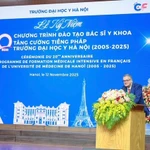 Georges-Fabrice Blum, Fédérateur Santé à l’Export auprès du Ministre de l'Europe et des Affaires étrangères s'exprime lors de la cérémonie. Photo: UMH