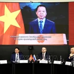 Cérémonie de signature de l'accord de coopération entre l'Académie vietnamienne des sciences et technologies et l’Académie des sciences de Russie. Photo : VNA