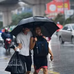 Hanoi devrait connaître des averses et des orages intermittents au cours des 10 prochains jours. Photo d'illustration: VNA