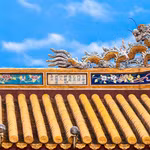 Littérature gravée sur l’architecture de la porte du Midi (Ngo Môn), porte principale de la Cité impériale considérée comme le symbole de Huê. Photo : qdnd.vn