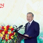 Le secrétaire général du Parti communiste du Vietnam, Tô Lâm, s'exprime lors de la conférence nationale, à Hanoi, le 19 décembre. Photo: VNA