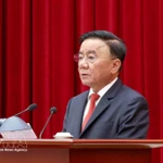 Le membre du Politburo et membre permanent du Secrétariat du Comité central du Parti, Trân Câm Tu, prend la parole lors de la conférence, à Hanoi, le 17 mars. Photo : VNA