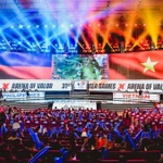 La finale de l’épreuve Arena of Valor entre les Philippines et le Vietnam aux 31es SEA Games se déroule dans une ambiance survoltée. Photo : Cellphones