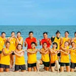 L’équipe féminine vietnamienne de beach handball. Photo: PICHOOF