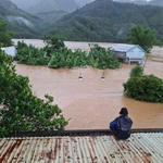 Inondations dans la commune de Dai Lôc, ville de Dà Nang, le 3 novembre 2025. Photo: VNS