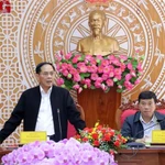 Le vice-PM Bui Thanh Son s’exprime lors de la réunion, à Lâm Dông, 6 décembre. Photo : VNA