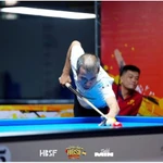 Trân Quyêt Chiên s'impose face à Nguyên Nhât Hoa en finale du carambole à 3 bandes. Photo: nld.com.vn