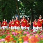 Selon le Rapport sur le développement humain 2025, avec un IDH de 0,766 en 2023, le Vietnam se classe 93e sur 193 pays et territoires. Photo : VNA