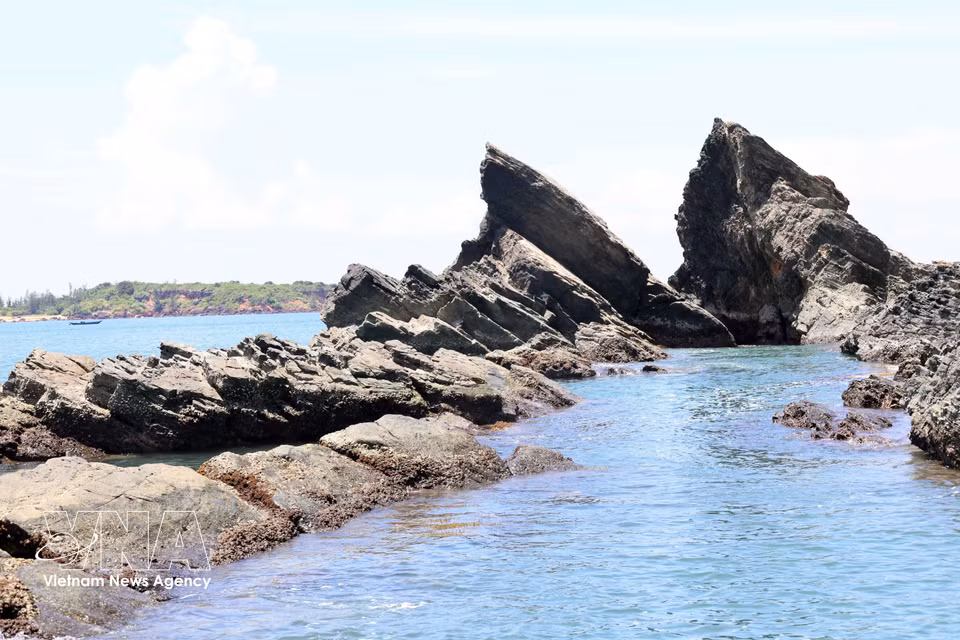 Les deux veines rocheuses les plus remarquables du site national de Ban Than. (Photo : VNA)