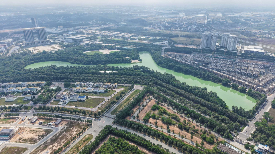 Binh Duong ambitionne d'accroître le bien-être de sa population en aménageant de nombreux espaces verts et parcs. Photo : Hoang Hieu - VNA