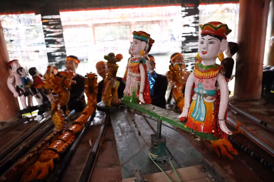 Grâce à l'engagement d'artistes passionnés qui se consacrent à la préservation et à la promotion de cet art populaire, les marionnettes sur l'eau de Dào Thuc jouissent aujourd'hui d'une large reconnaissance. Photo : Pham Hau – VNA