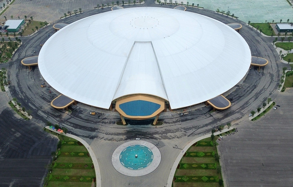 Avec une superficie de 104.863 m², le hall d’exposition Kim Quy est le plus grand palais d’exposition circulaire au monde. Photo : Quoc Khanh – VNA