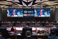 Le PM Pham Minh Chinh propose la vision vietnamienne pour un avenir juste et équitable. Photo: VNA