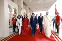 Le Premier ministre Pham Minh Chinh et son épouse entament leur visite officielle au Koweït. Photo: VNA