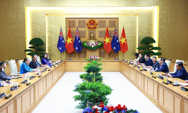 Le Premier ministre Pham Minh Chinh rencontre la présidente du Sénat australien Sue Lines, en visite officielle au Vietnam. Photo: VNA vna_potal_thu_tuong_pham_minh_chinh_hoi_kien_chu_tich_thuong_vien_australia_sue_lines_7558753.jpg