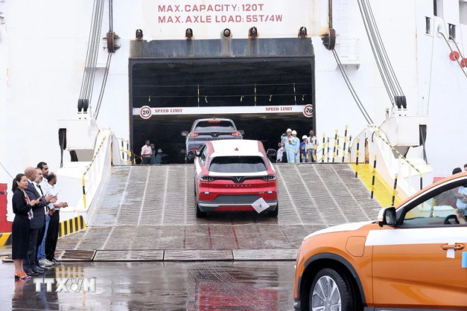 Les automobiles de Vinfast exportés vers les Etats-Unis. Photo: VNA vinfast.jpg