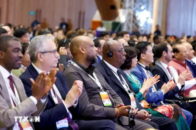 Délégués lors de la 46e session du Comité du patrimoine mondial qui se tient du 21 au 31 juillet à New Delhi, en Inde. Photo: VNA khai-mac-phien-hop-thu-46-uy-ban-di-san-the-gioi-cua-unesco-2307-124.jpg.jpg