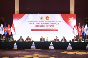 Le secrétaire général du Parti communiste du Vietnam (PCV), Tô Lâm, au forum d’affaires Vietnam – Indonésie, le 10 mars 2025. Photo: VNA