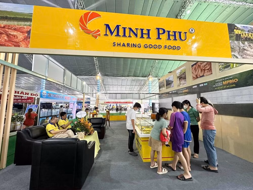 groupe Minh Phu.jpg