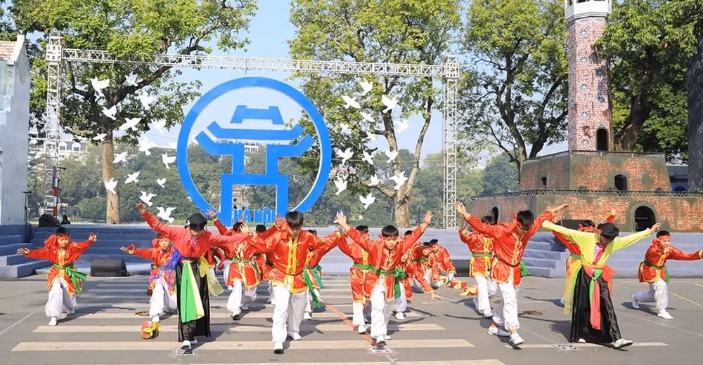 fête Chu Dông Tu-Tiên Dung.jpg