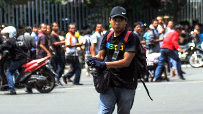 Douze arrestations, les assaillants identifiés suite aux attentats de Jakarta ảnh 2 Douze arrestations, les assaillants identifiés suite aux attentats de Jakarta ảnh 2