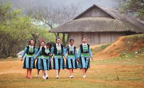 L’élégance des costumes traditionnels des femmes H’mông ảnh 1