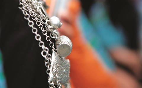 L’élégance des costumes traditionnels des femmes H’mông ảnh 3