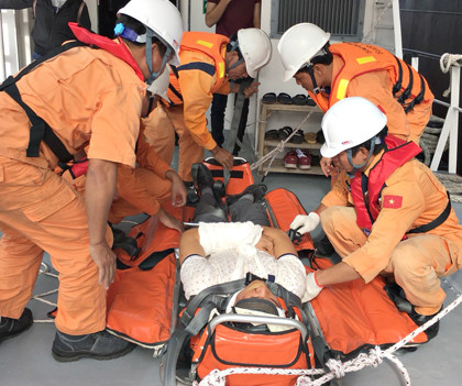 Ba Ria – Vung Tau : secours à deux marins étrangers en danger ảnh 1