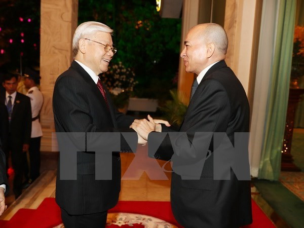Le leader du PCV adresse ses remerciements au roi Norodom Sihamoni ảnh 1 Le leader du PCV adresse ses remerciements au roi Norodom Sihamoni ảnh 1