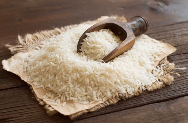 Le Laos voit ses revenus augmenter grâce à l'exportation de riz vers la Chine ảnh 1