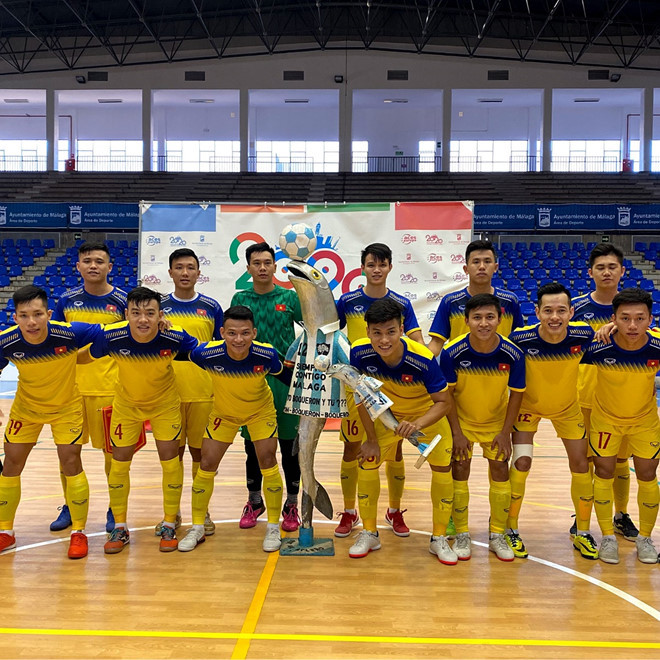 Futsal: le Vietnam remporte la victoire devant une équipe espagnole ảnh 1 Futsal: le Vietnam remporte la victoire devant une équipe espagnole ảnh 1
