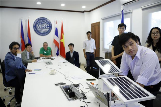 Des étudiants vietnamiens contribuent à la surveillance efficace du Mékong ảnh 2 Des étudiants vietnamiens contribuent à la surveillance efficace du Mékong ảnh 2