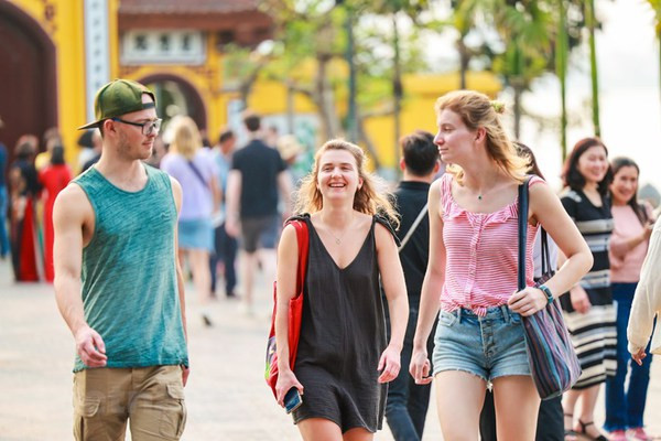 Proposition d'allongement de la durée du visa : levier pour attirer les touristes internationaux ảnh 2 Proposition d'allongement de la durée du visa : levier pour attirer les touristes internationaux ảnh 2