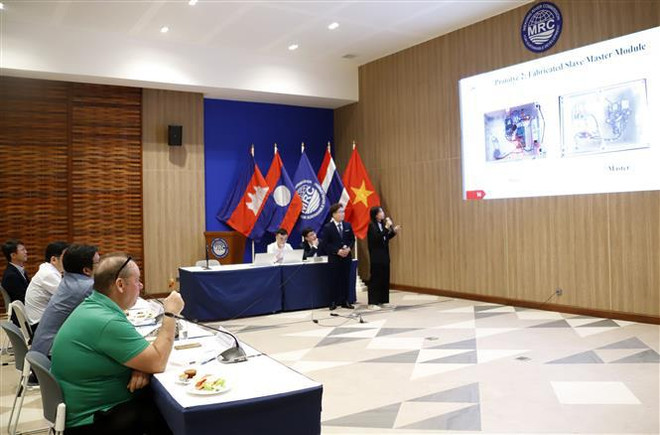 Des étudiants vietnamiens contribuent à la surveillance efficace du Mékong ảnh 1 Des étudiants vietnamiens contribuent à la surveillance efficace du Mékong ảnh 1