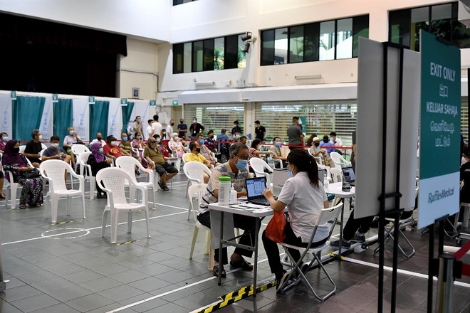 Singapour: La vaccination anti-COVID-19 est désormais ouverte aux citoyens âgés de 45 à 59 ans ảnh 1 Singapour: La vaccination anti-COVID-19 est désormais ouverte aux citoyens âgés de 45 à 59 ans ảnh 1