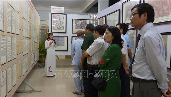 Exposition sur les archipels de Hoang Sa et Truong Sa à Phu Yen ảnh 1 Exposition sur les archipels de Hoang Sa et Truong Sa à Phu Yen ảnh 1