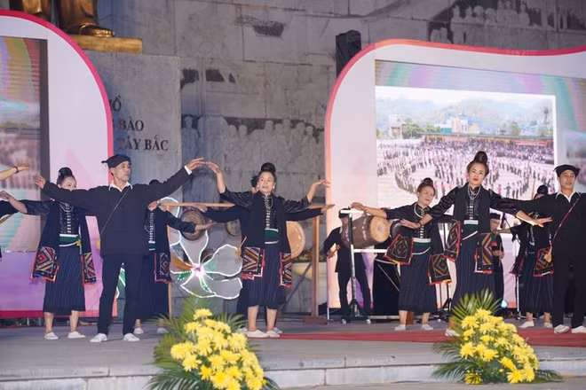 Le xoè Thai de Son La ảnh 1