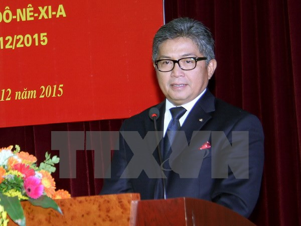 L'Insigne pour la paix et l'amitié entre les nations à l'ambassadeur indonésien ảnh 1 L'Insigne pour la paix et l'amitié entre les nations à l'ambassadeur indonésien ảnh 1