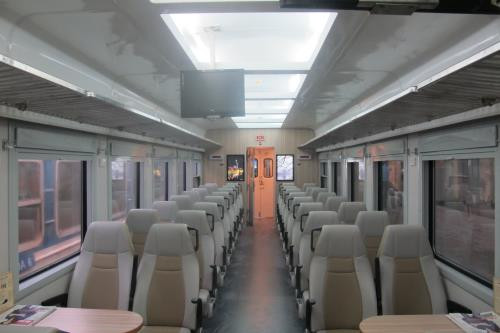 Mise en service des trains de haute qualité SE5/6 et SE7/8 sur la ligne Hanoi-HCMV ảnh 1 Mise en service des trains de haute qualité SE5/6 et SE7/8 sur la ligne Hanoi-HCMV ảnh 1