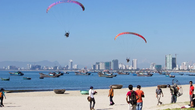 Ouverture du tournoi élargi des parapentes « Survol de Tiên Sa » 2018 ảnh 1 Ouverture du tournoi élargi des parapentes « Survol de Tiên Sa » 2018 ảnh 1