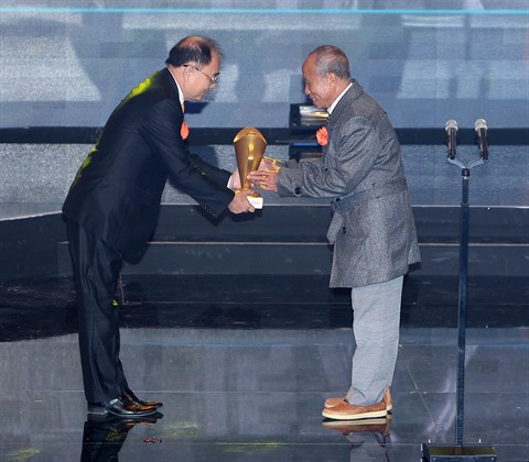 Athlétisme: Bùi Luong, une figure du marathon vietnamien ảnh 2 Athlétisme: Bùi Luong, une figure du marathon vietnamien ảnh 2
