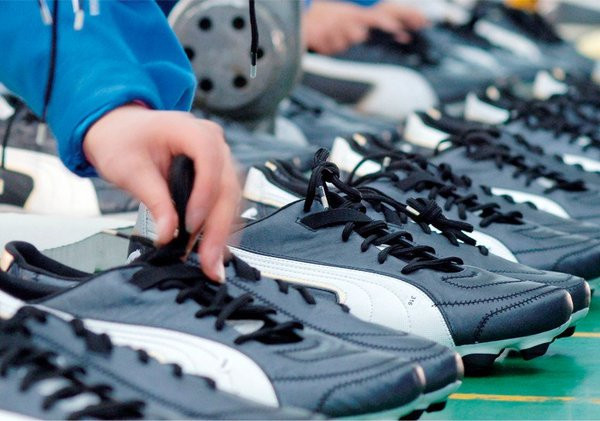 Chaussures et sacs: l’objectif annuel de 21,5 milliards de dollars d’exportation devrait être dépassé ảnh 1 Chaussures et sacs: l’objectif annuel de 21,5 milliards de dollars d’exportation devrait être dépassé ảnh 1