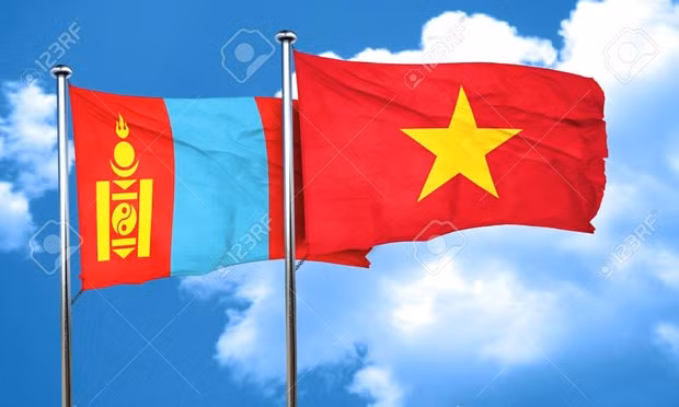 Le Vietnam et la Mongolie échangent des messages de félicitations ảnh 1