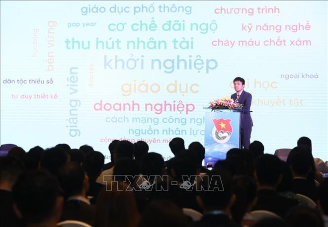 Le 2e Forum mondial des jeunes intellectuels à Hanoï ảnh 1