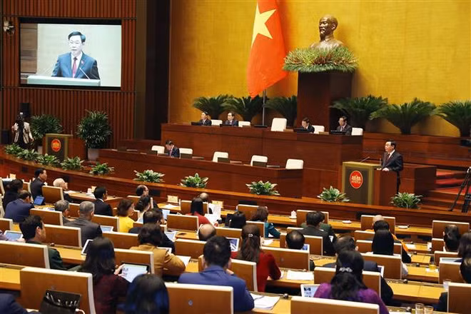 Le président de l’Assemblée nationale souligne de grands sujets de la 5e session ảnh 1